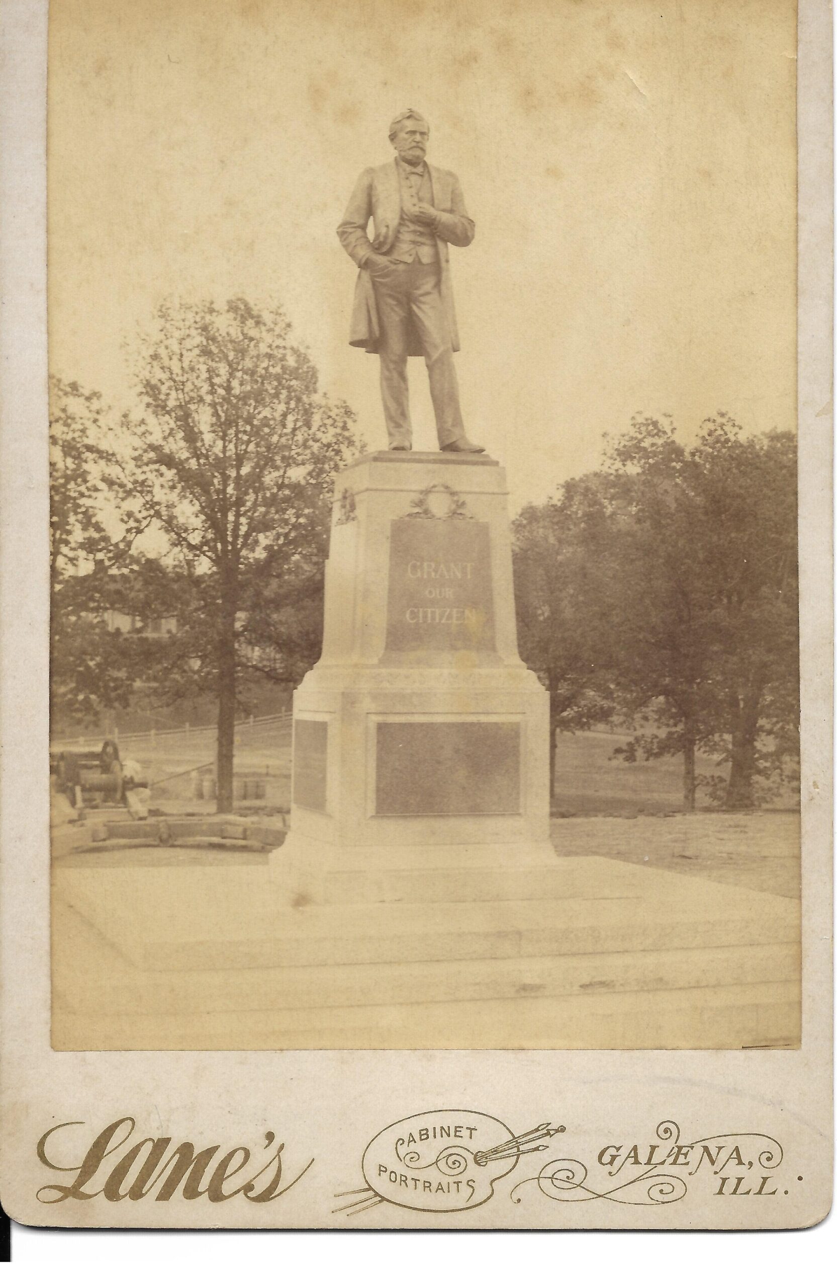 Grant statue in Galena